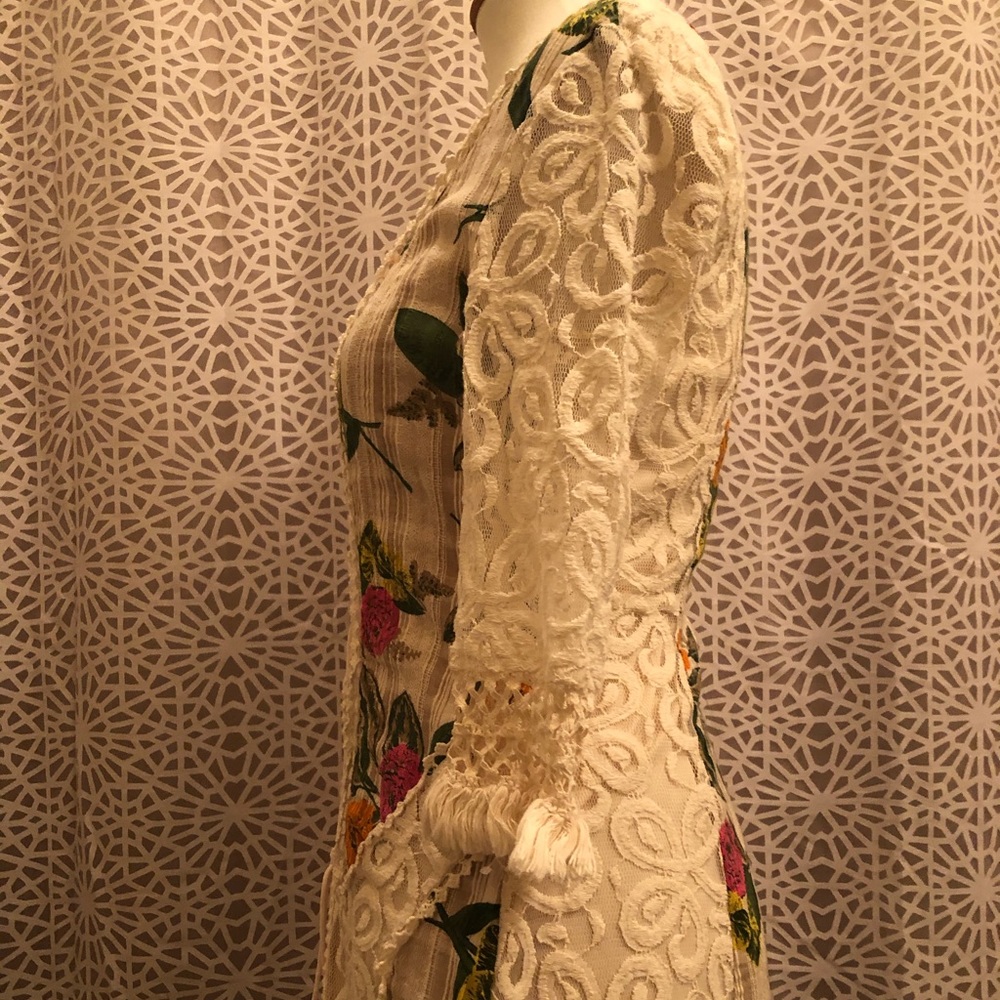 Hot & Delicious Size Medium Floral Lace Dress - Picture 6 of 13